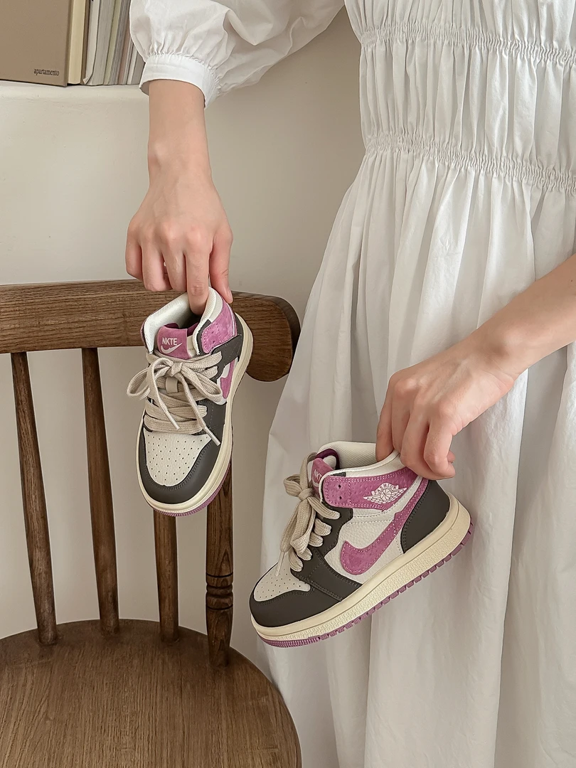 西西家女童2025春季新款高帮板鞋百搭休闲鞋25593