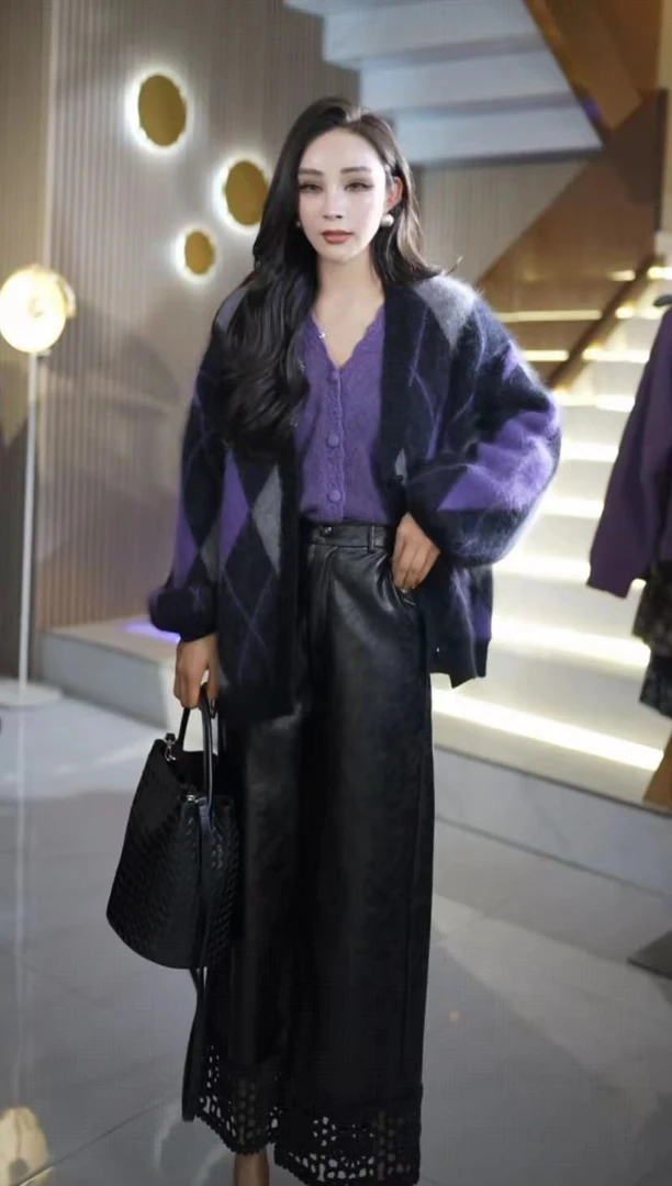 高端版时尚百搭开衫休闲宽松版格子狐狐绒女士短款外套W2+99309