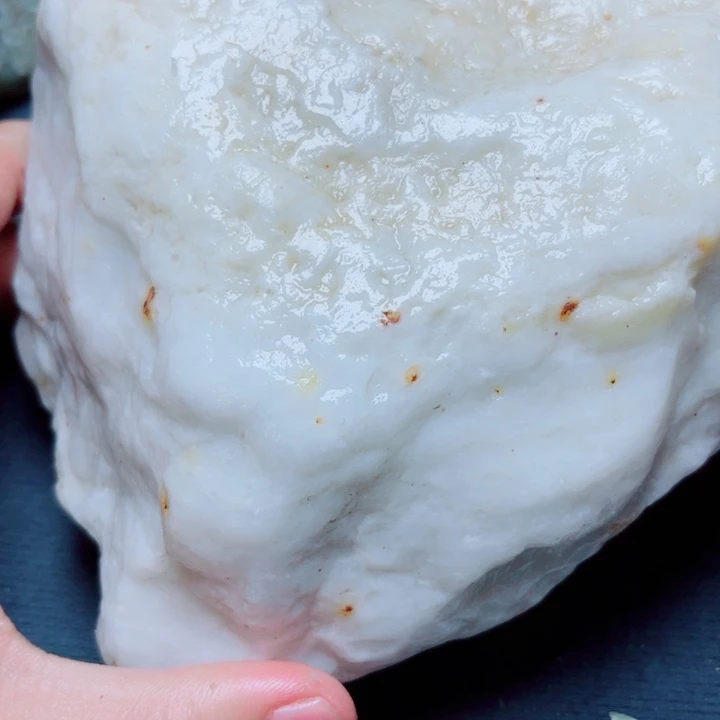 和田玉未镶嵌珠宝奇石