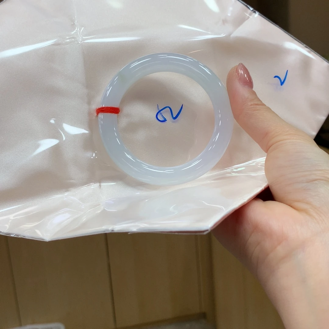 未镶嵌手镯翡翠不退不换