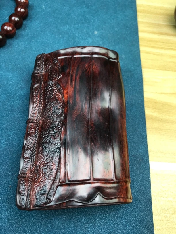 海南黄花梨雕刻梅花书把件