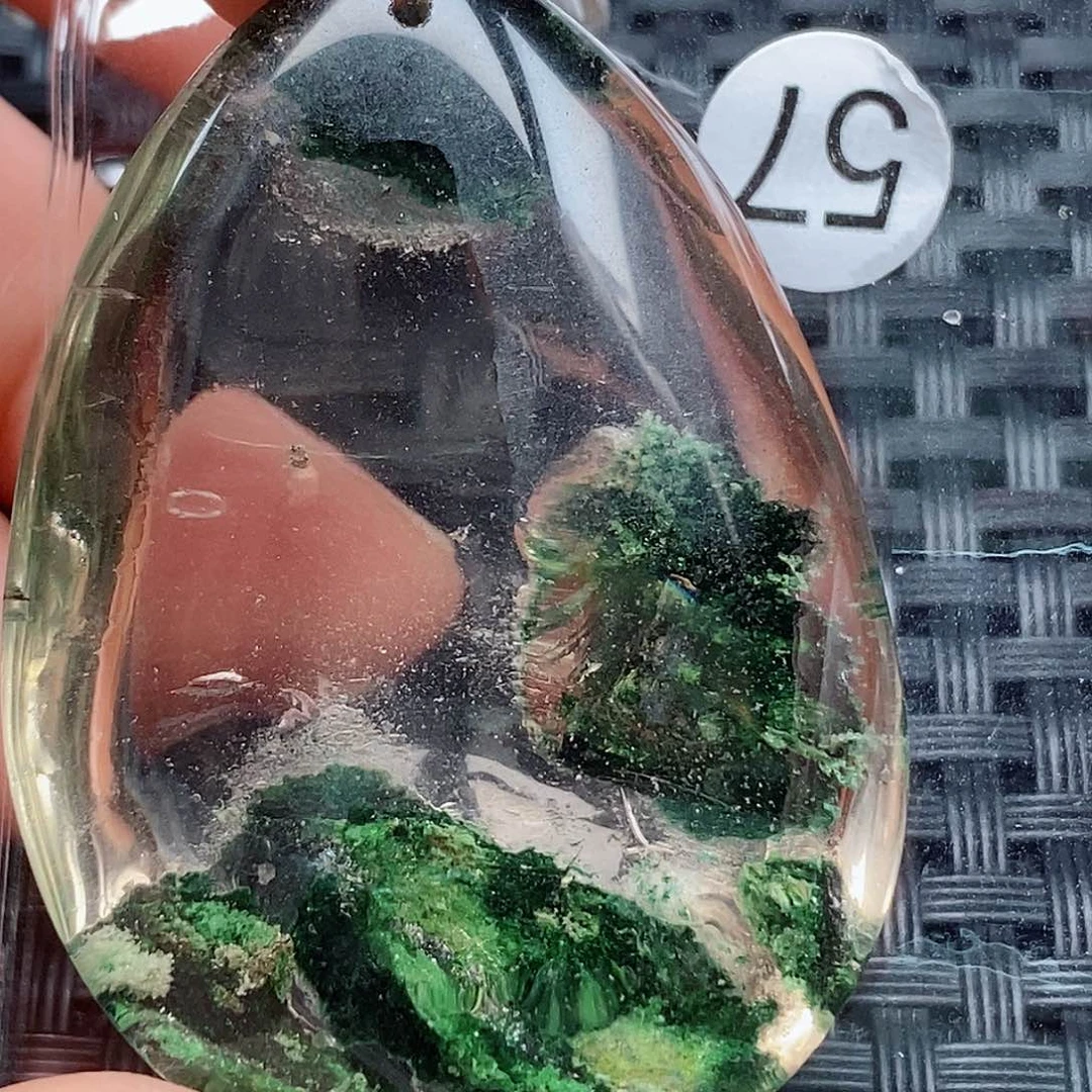 未镶嵌颈饰水晶L**嗣