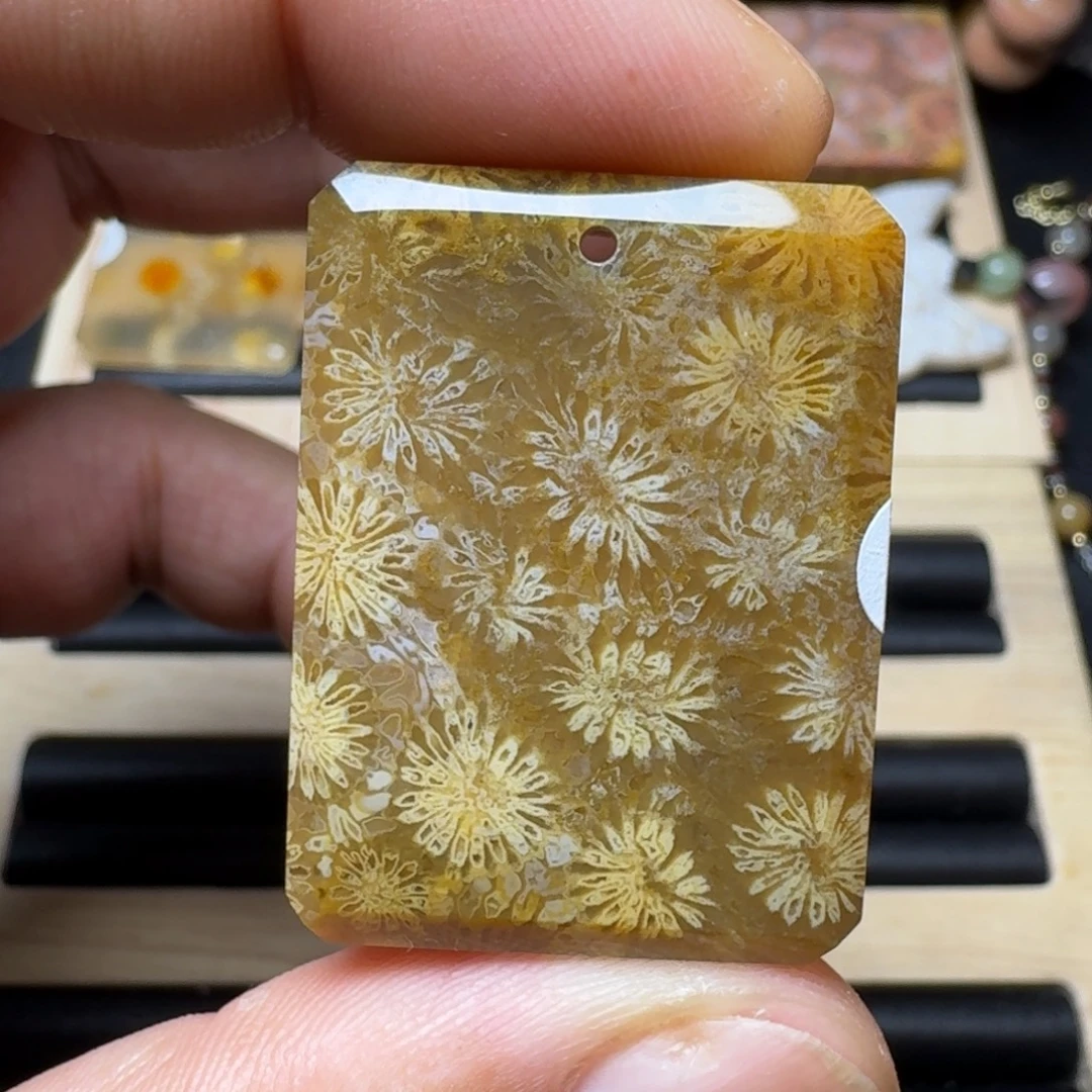 硅化玉未镶嵌纯天然色有机玉石保真色