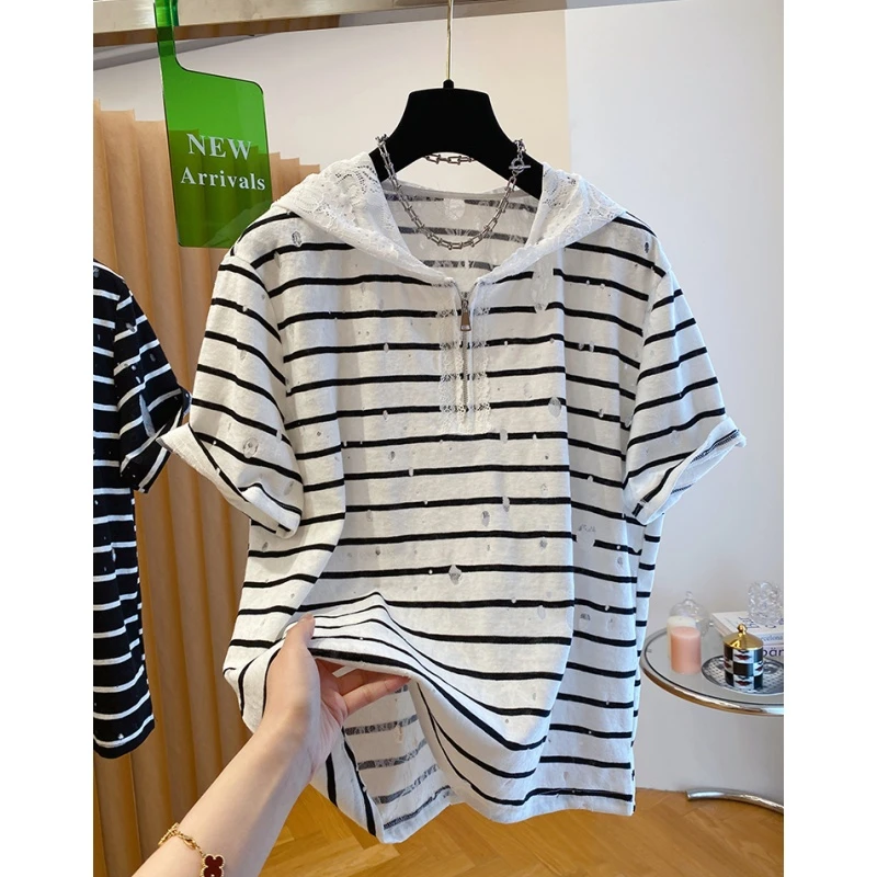 6508连帽条纹t恤女短袖夏季新款宽松半拉链蕾丝拼接别致破洞上衣