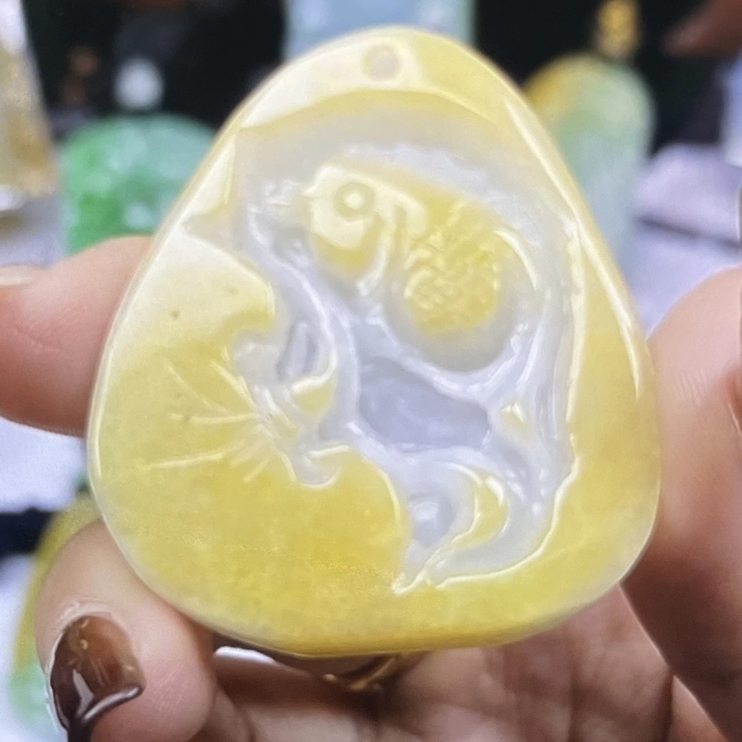 天然缅甸翡翠挂件