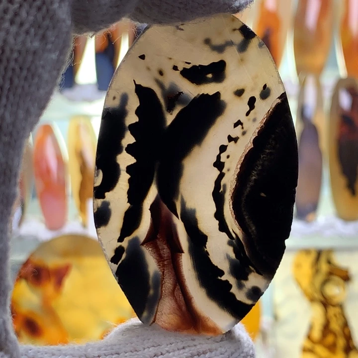 未镶嵌玛瑙/玉髓珠宝半成品82