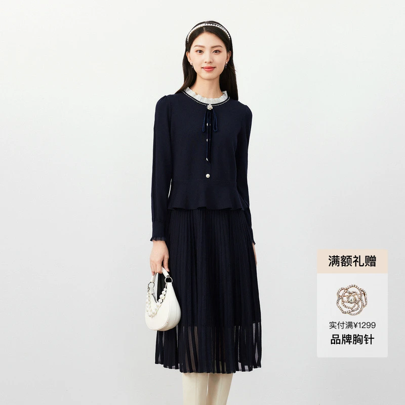 珂莱蒂尔冬千金风换边领收腰长袖珠钻浪漫假两件连衣裙KF11487P7