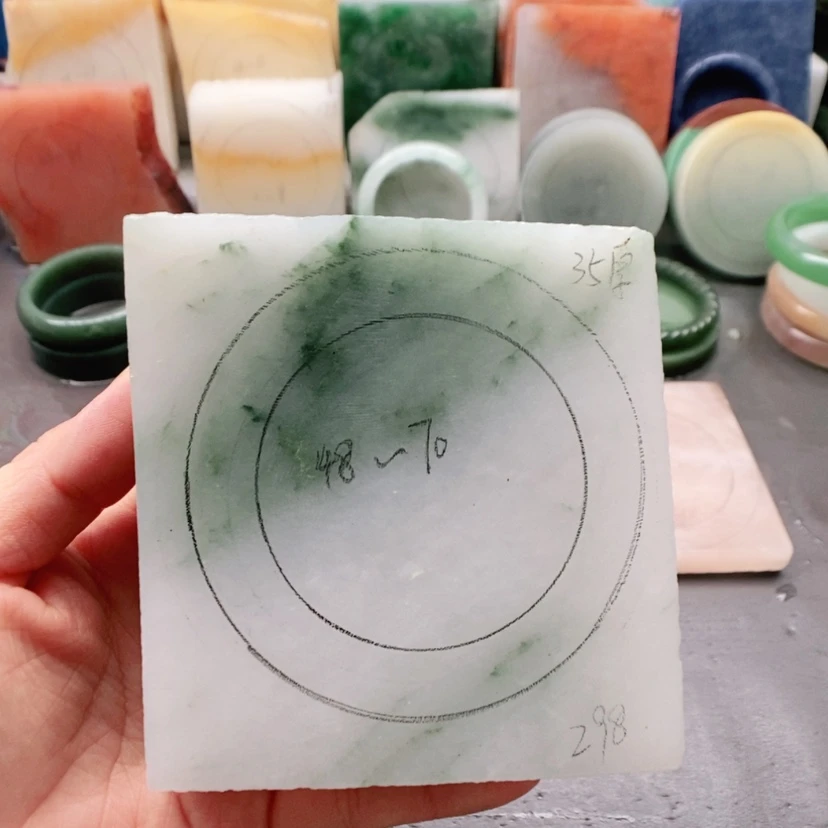 【闪购商品】定制石英质玉定制