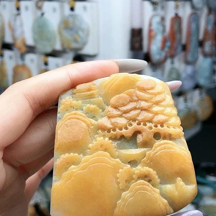 翡翠未镶嵌颈饰翡翠