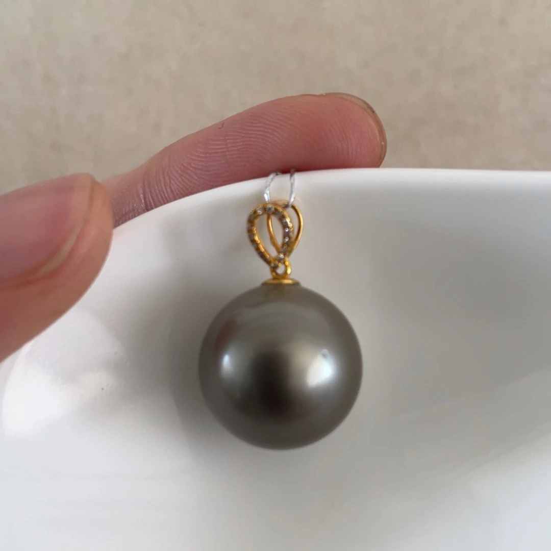 18K金镶嵌海水珍珠吊坠(不含链)14.6mm