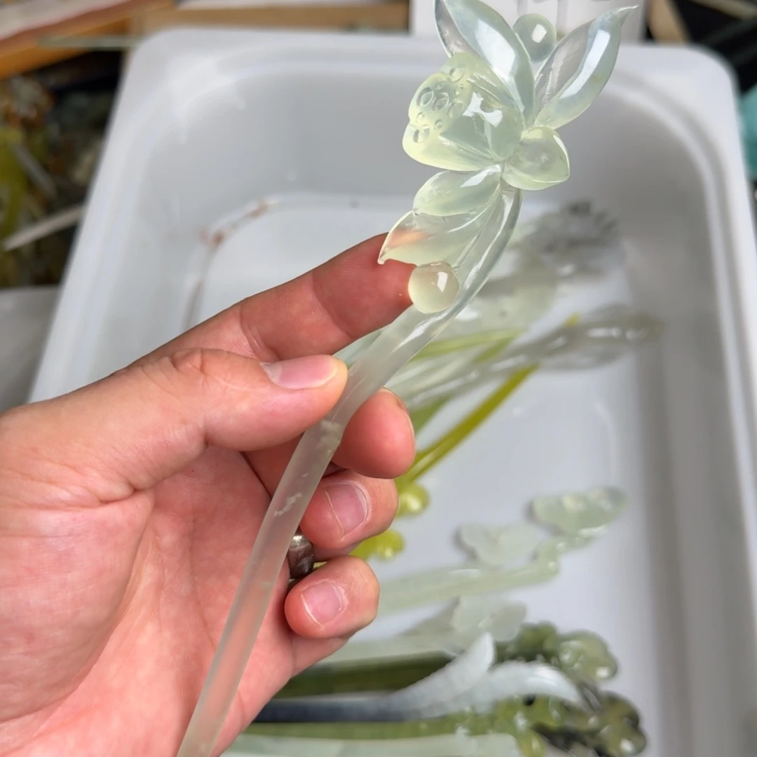 蛇纹石玉未镶嵌发饰