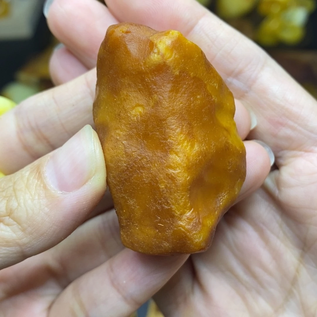 未镶嵌颈饰琥珀晕**！胖