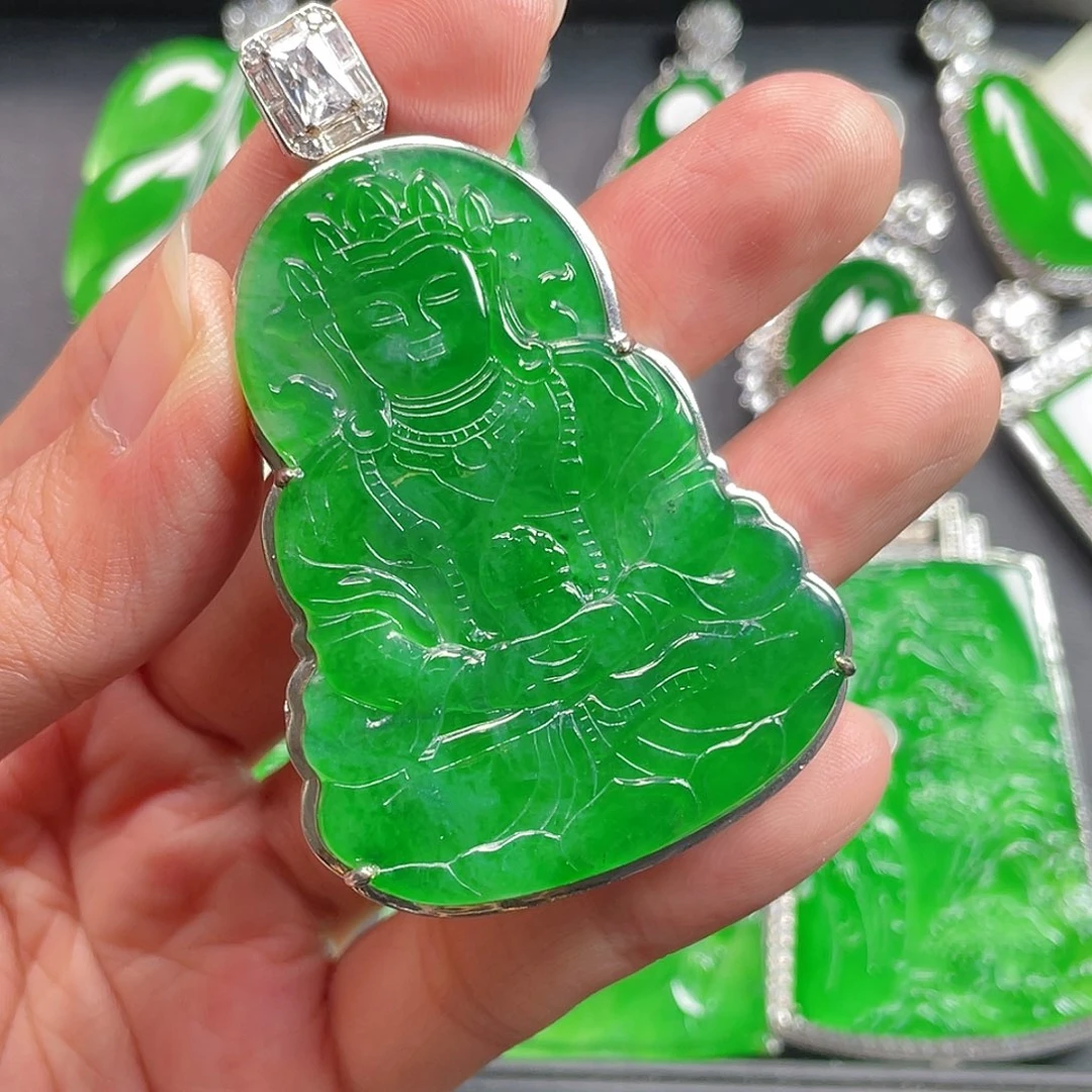 吊坠(不含链)未镶嵌翡翠