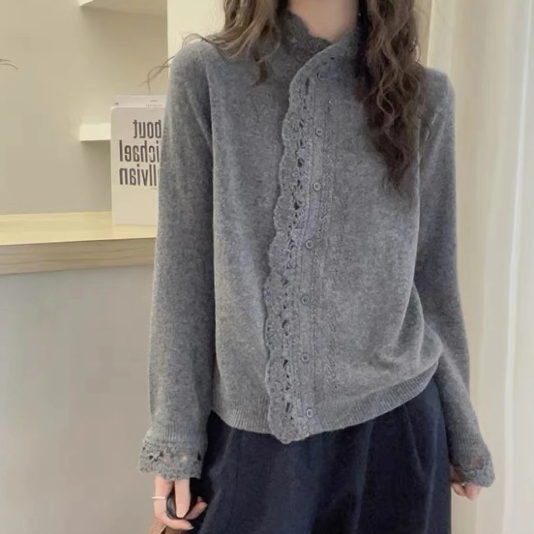 欧洲站2025冬季新款欧货简约设计感钩花镂空开衫打底衫女