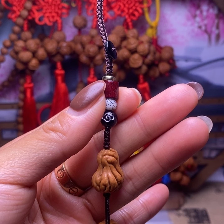 桃核吊坠龙纹桃枭