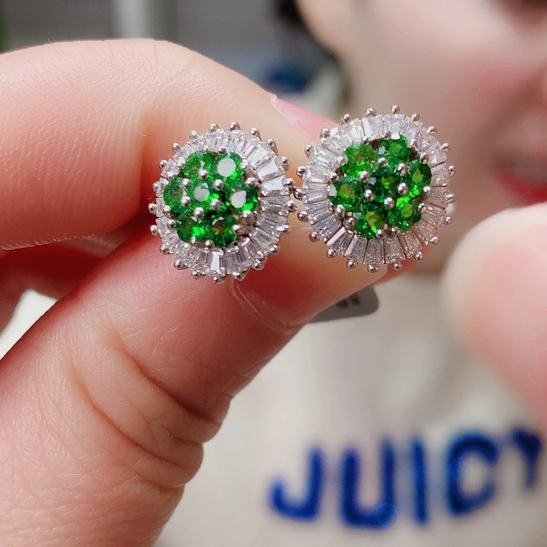 银S925镶嵌透辉石耳钉