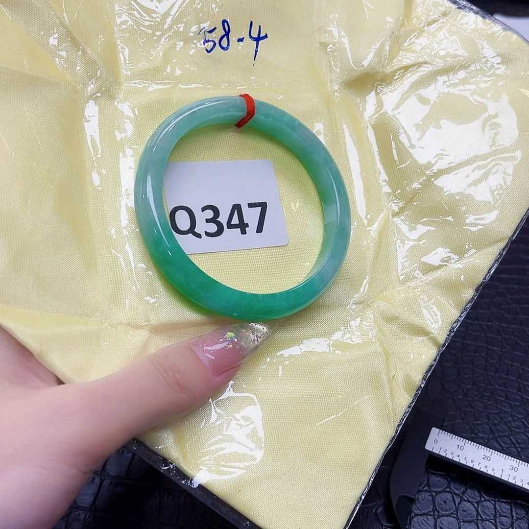 手饰翡翠未镶嵌默认微瑕