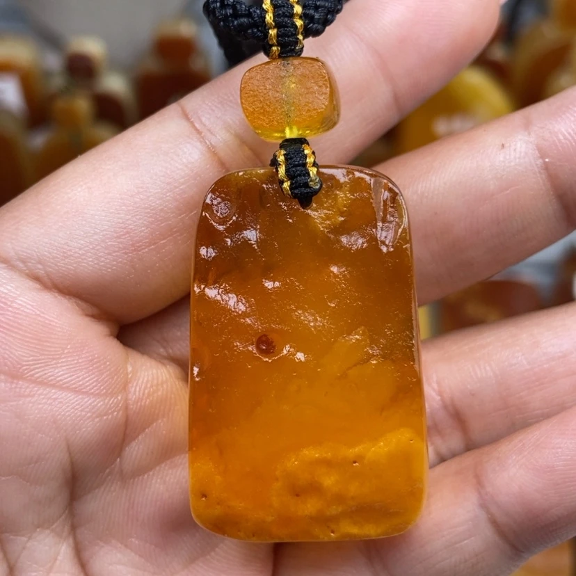 【闪购商品】琥珀颈饰未镶嵌