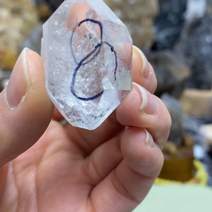 水晶水晶柱未镶嵌水**莹