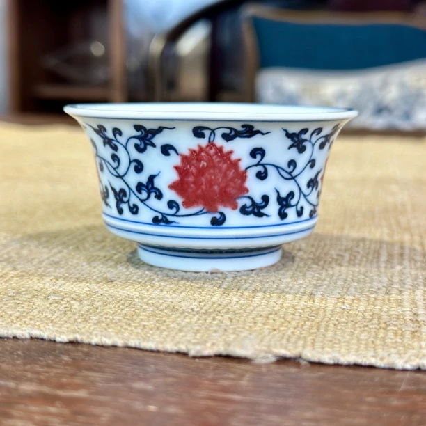 阳春白雪釉里红缠枝莲马蹄陶瓷杯盖碗茶具主人