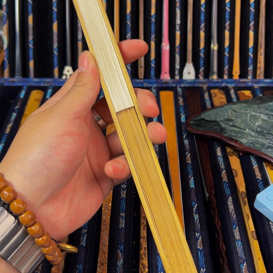 扇子苏工折扇 工艺精湛