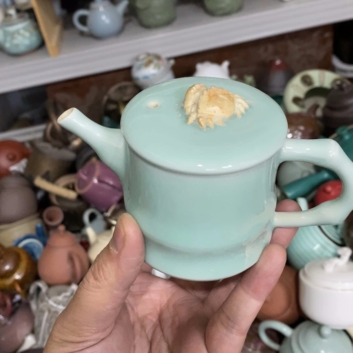 陶瓷艺术品及陶瓷壶