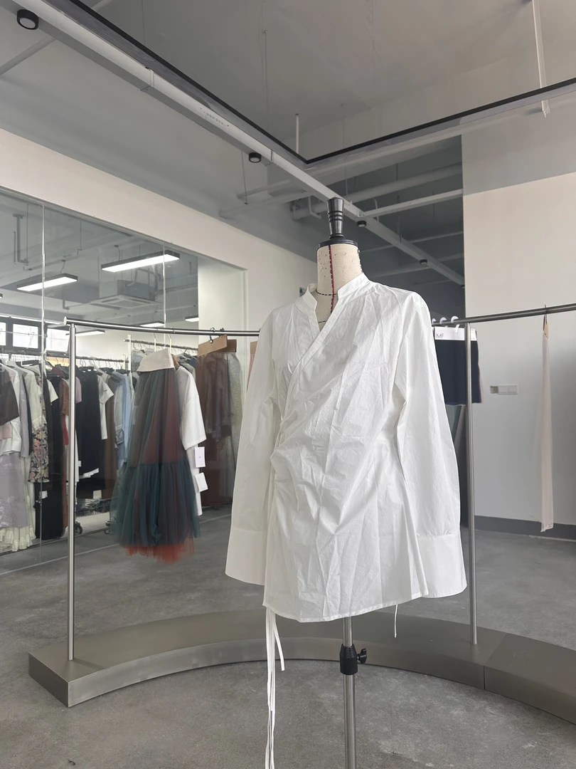 温柔自知 liberty   衬衫