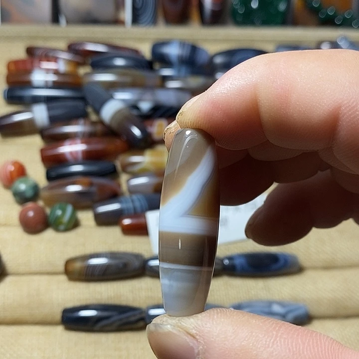 玛瑙/玉髓合金颈饰