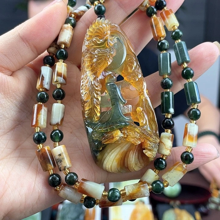 蛇纹石玉颈饰未镶嵌