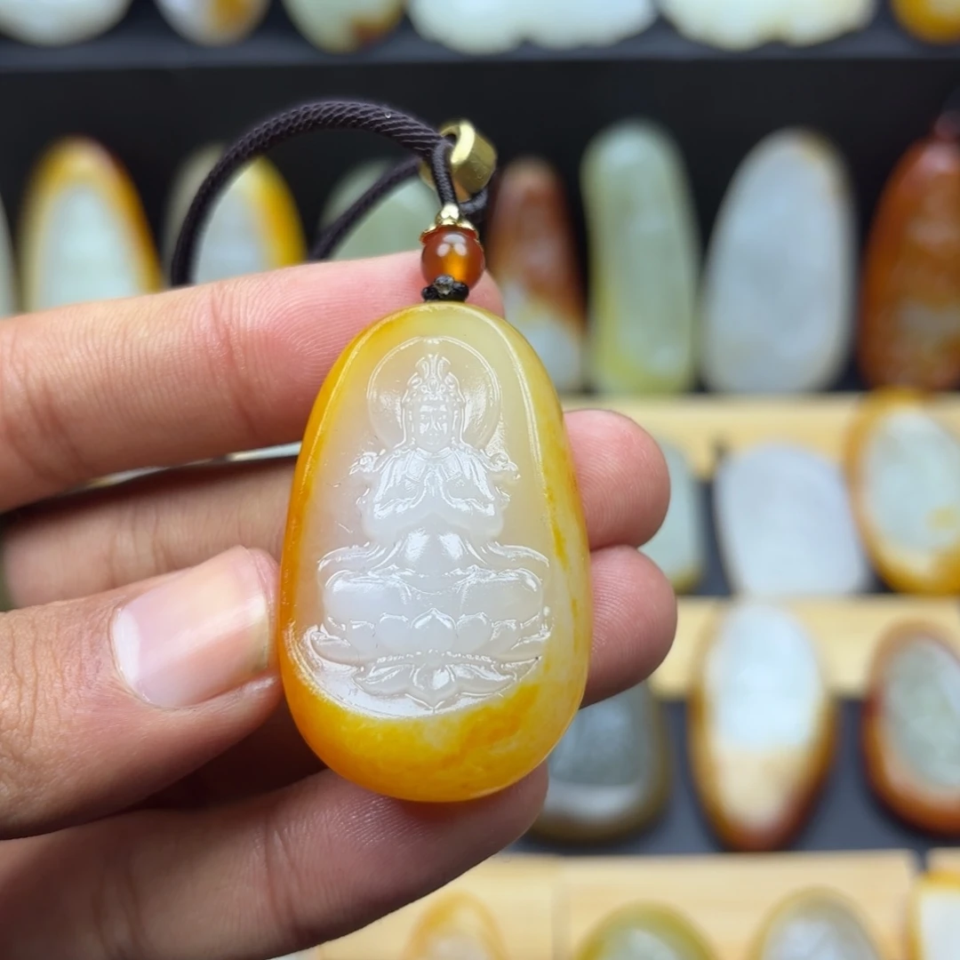 和田玉未镶嵌颈饰