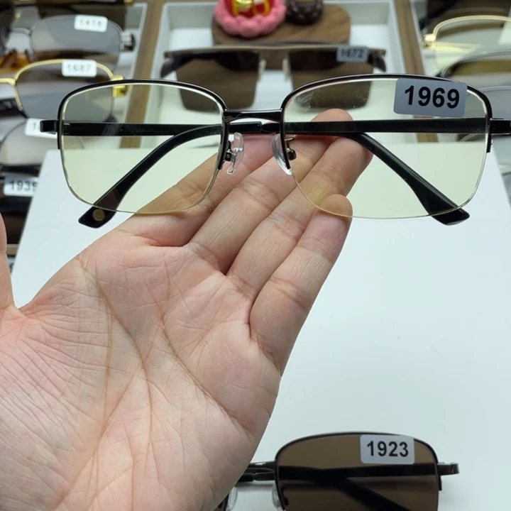 竹叶青半框眼镜 1969