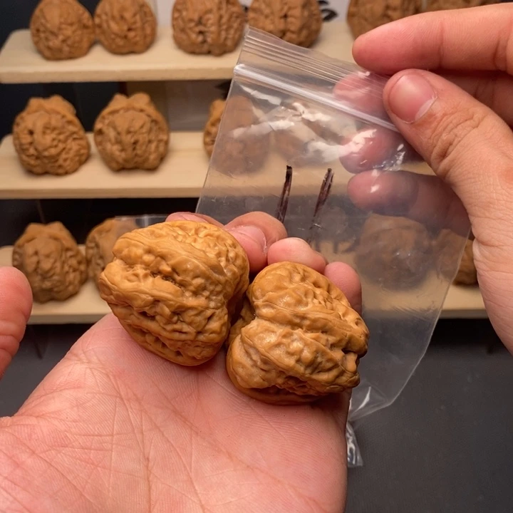 核桃文玩核桃蛤蟆头