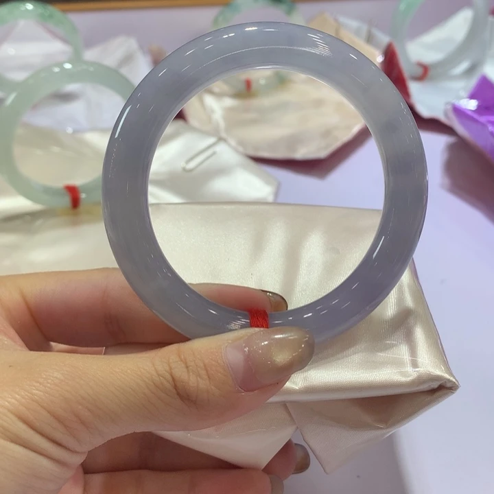 翡翠未镶嵌颈饰55.7圈口