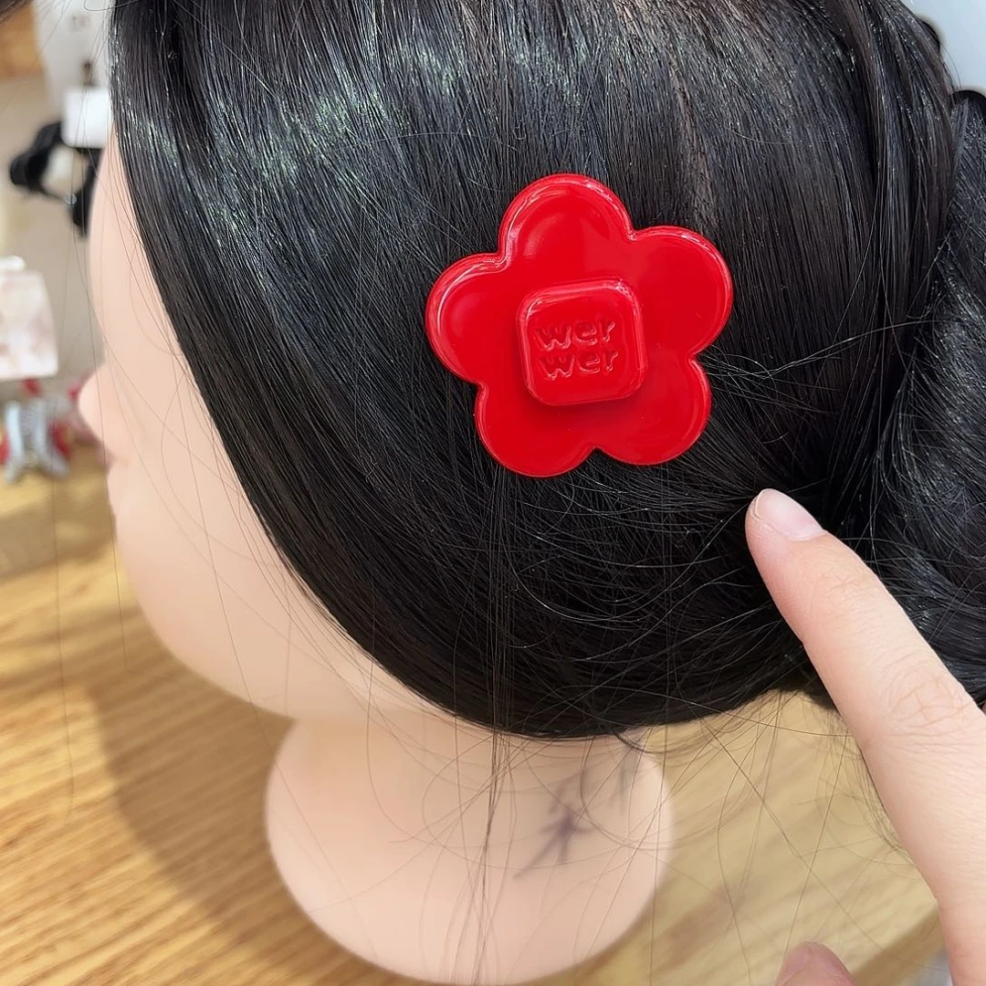 皮质铁合金中号花朵红色