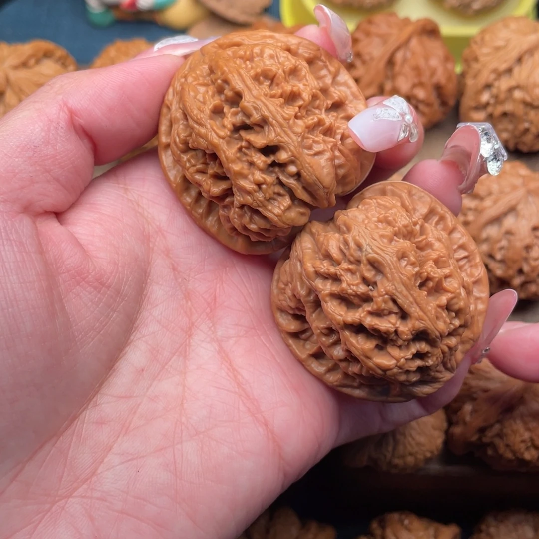 把件文玩核桃全品精配粗筋44，大克重