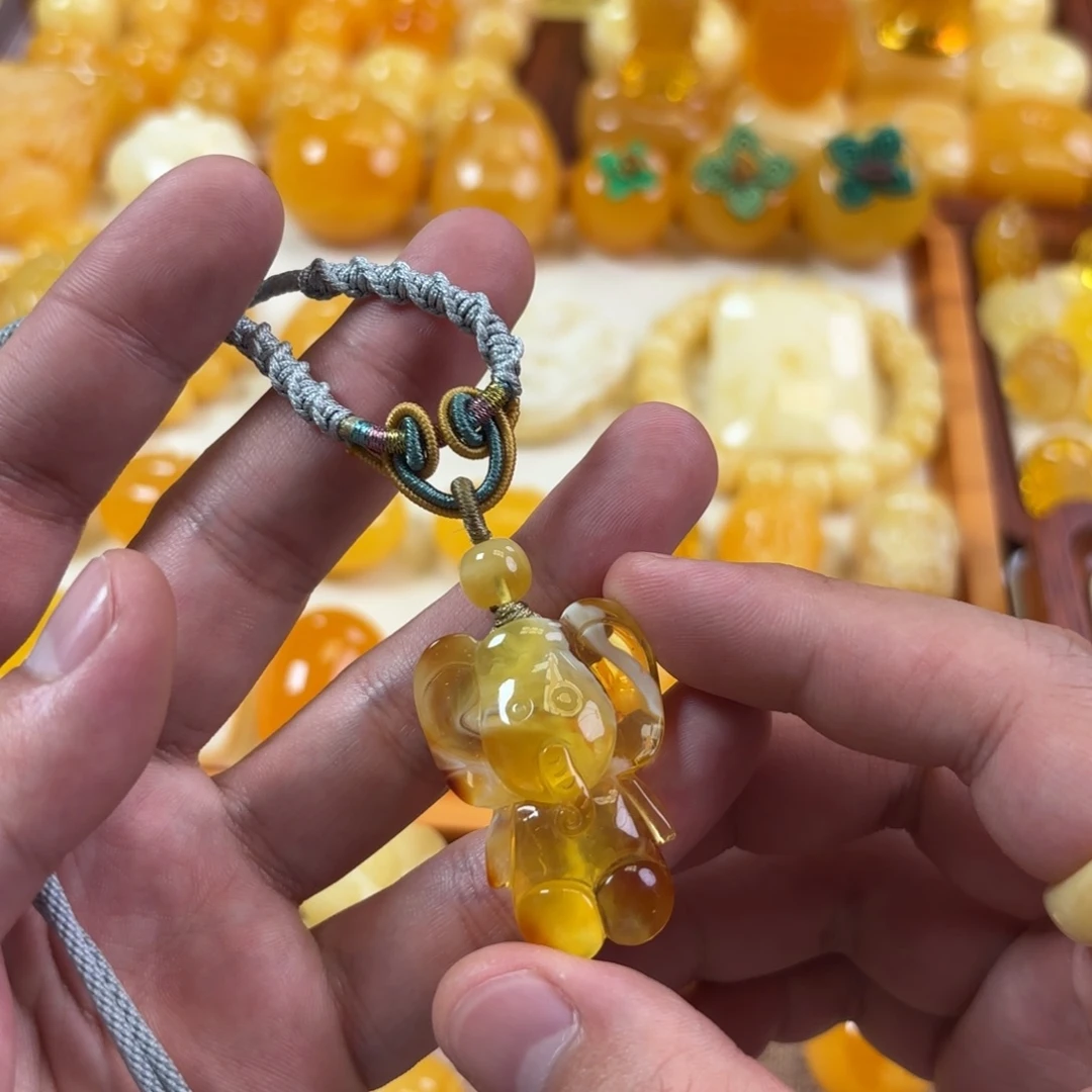 蜜蜡未镶嵌裸石象宝宝