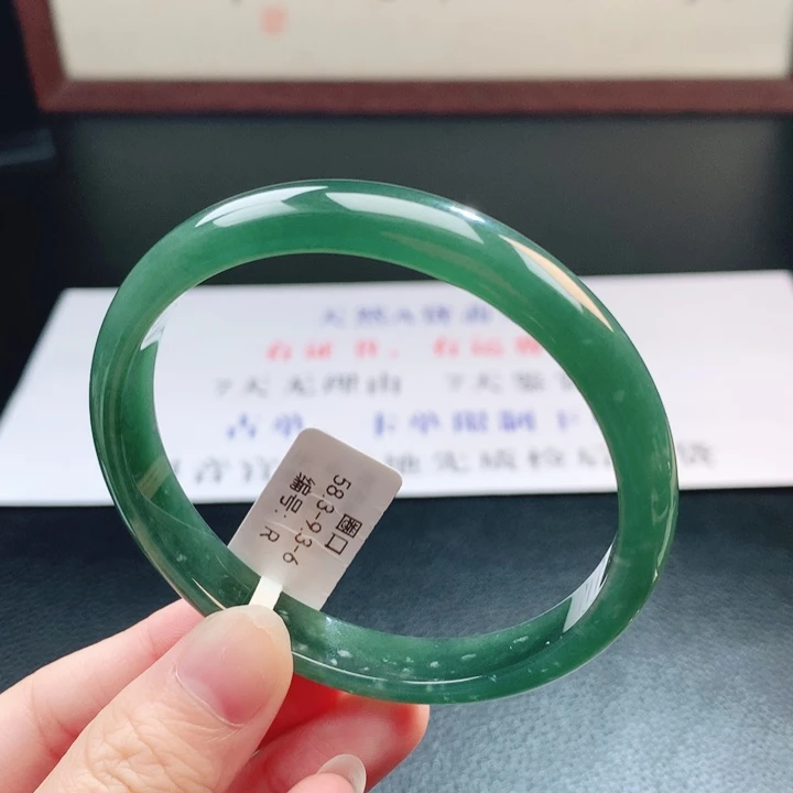 翡翠未镶嵌手镯翡翠手镯18