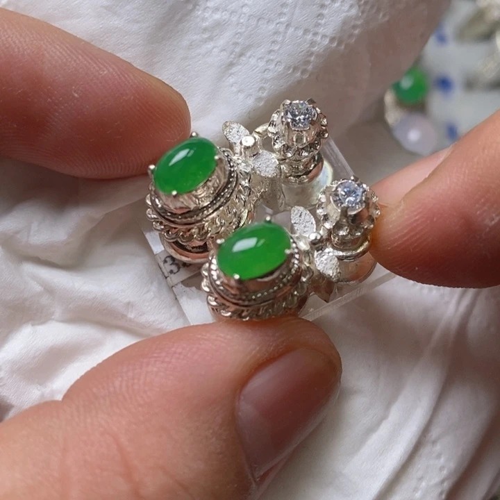 定制翡翠未镶嵌12号链接