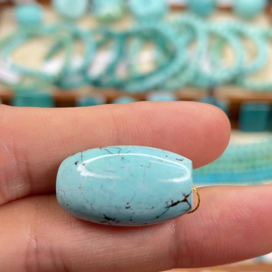 绿松石未镶嵌挂件