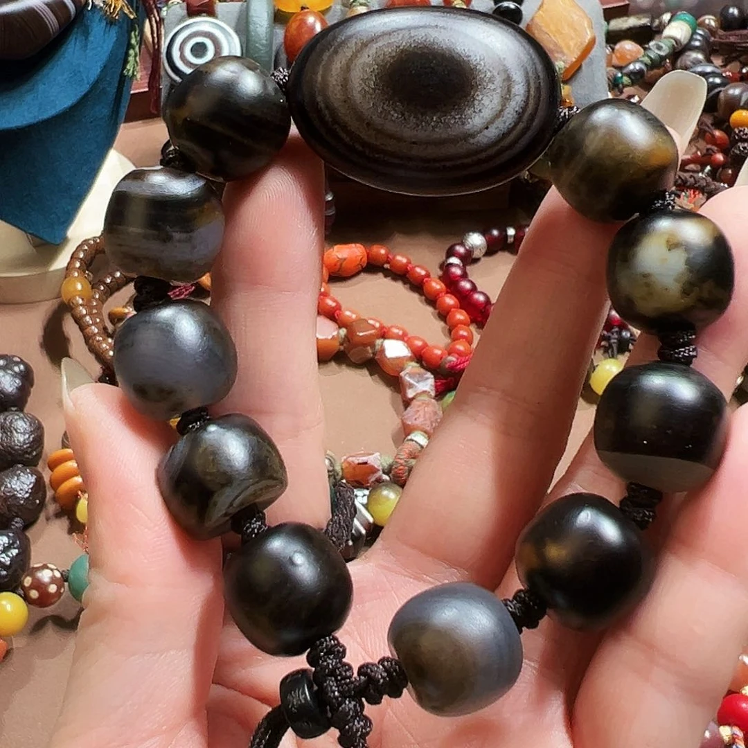 玛瑙/玉髓手串未镶嵌