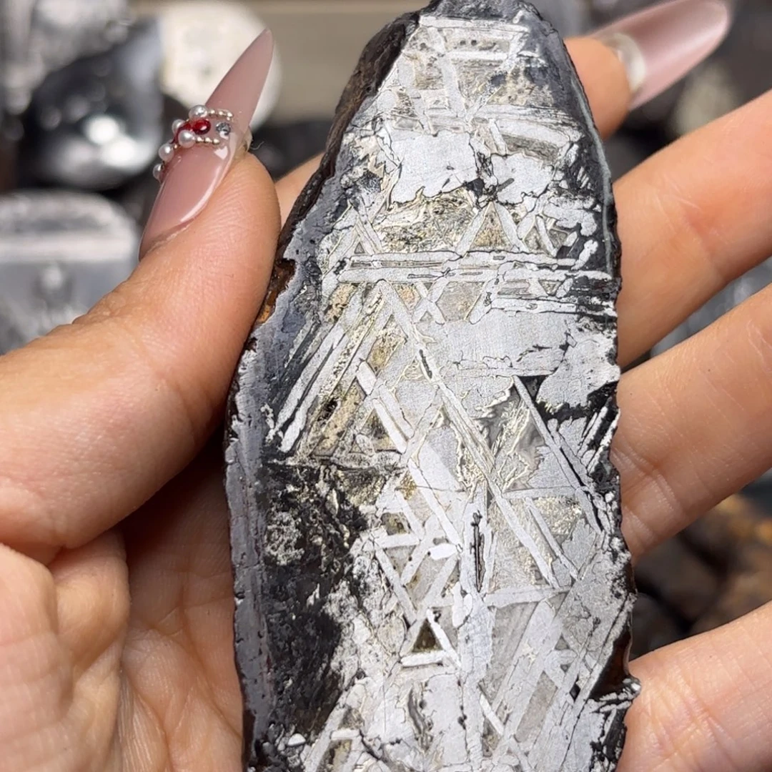 随***5铁合金新疆阿勒泰铁陨