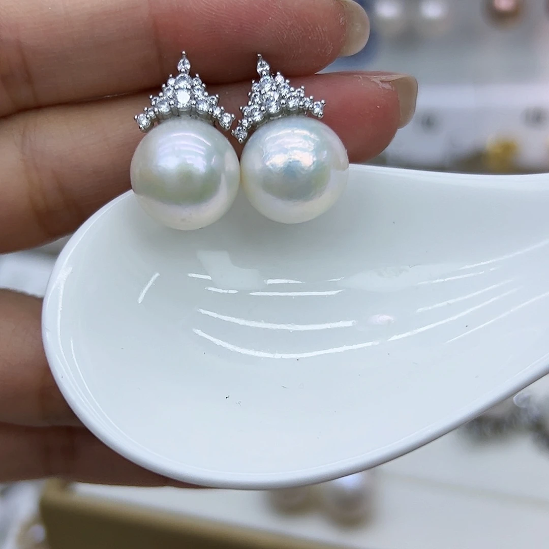 银S925镶嵌耳饰淡水珍珠