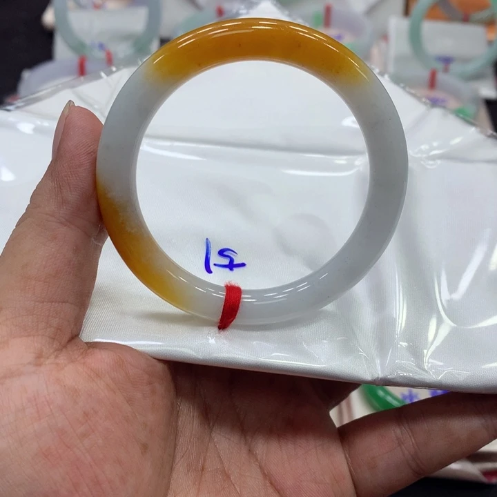 未镶嵌手镯翡翠翡翠