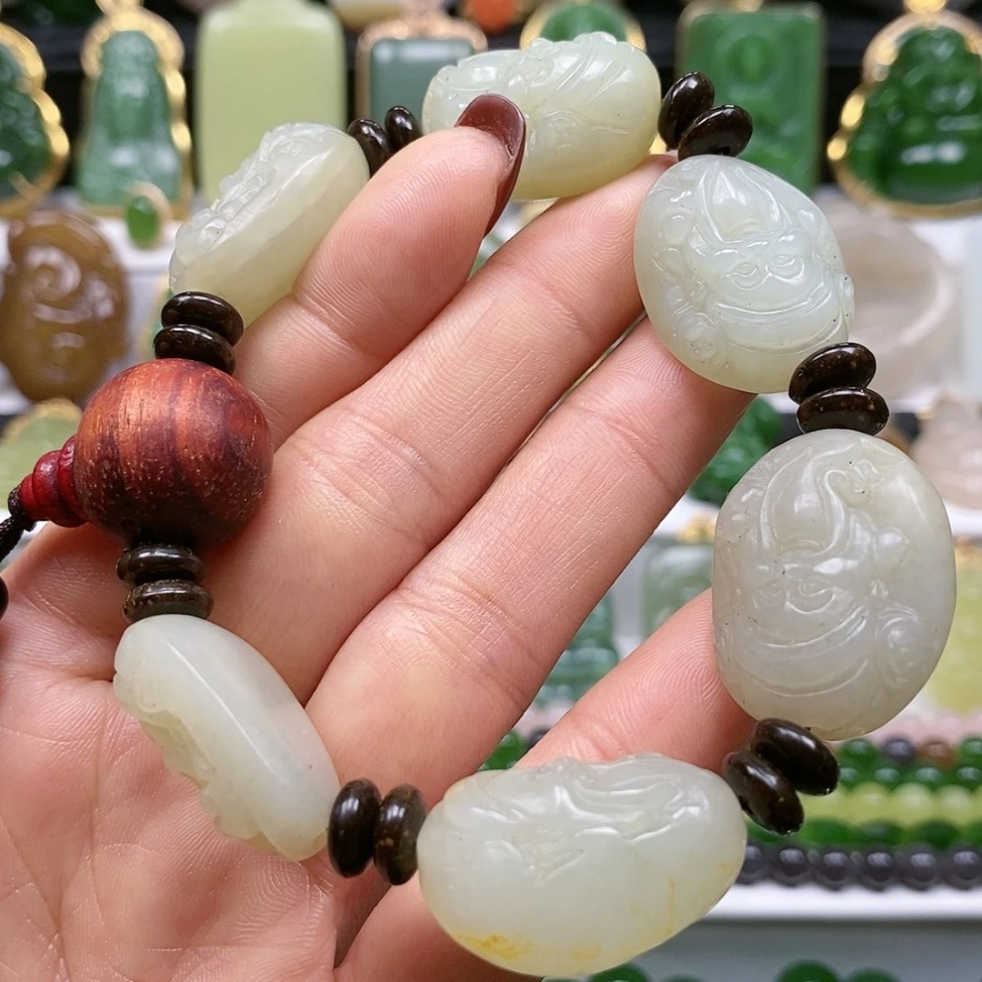 和田玉颈饰未镶嵌