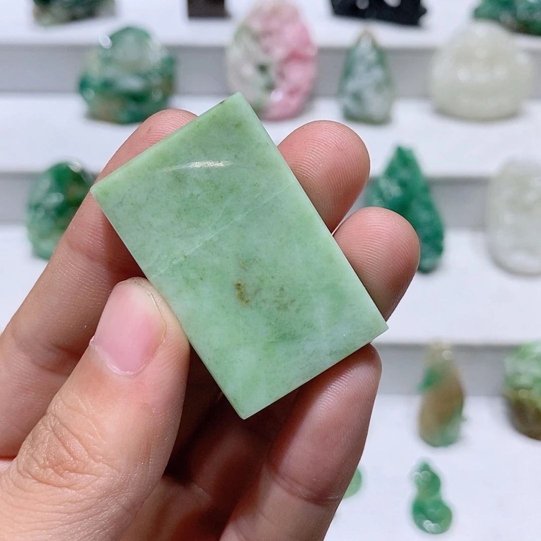 独山玉未镶嵌吊坠