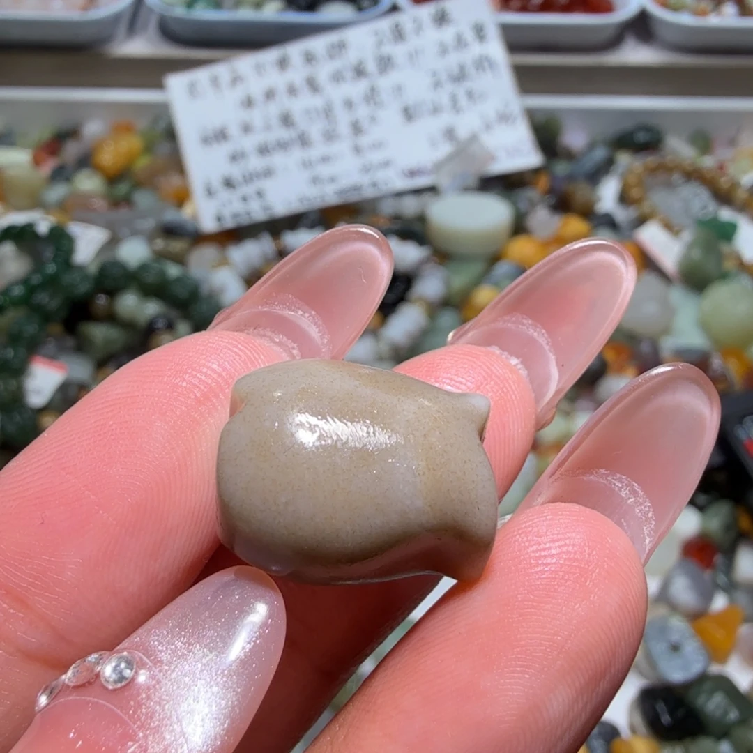 和田玉未镶嵌珠宝奇石