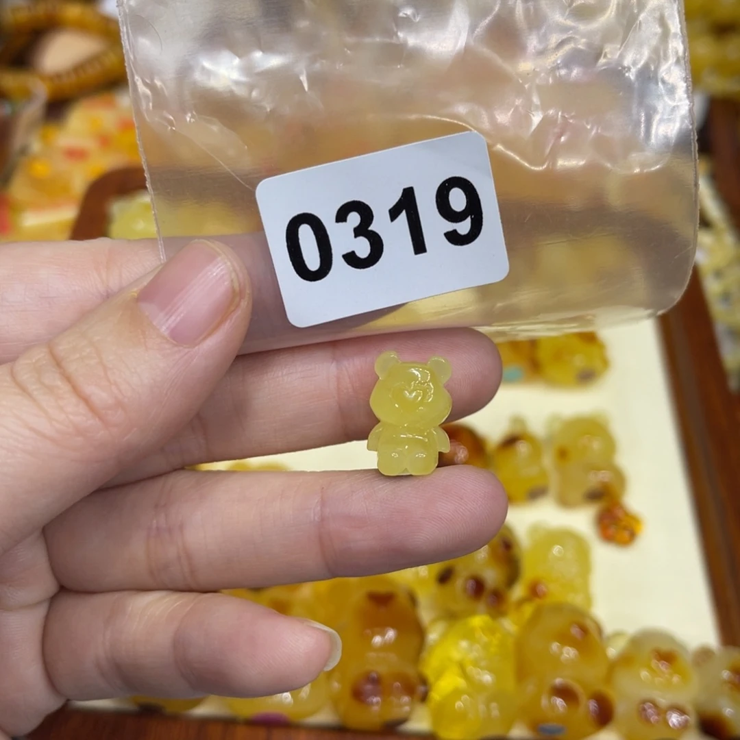 琥珀珠宝奇石未镶嵌