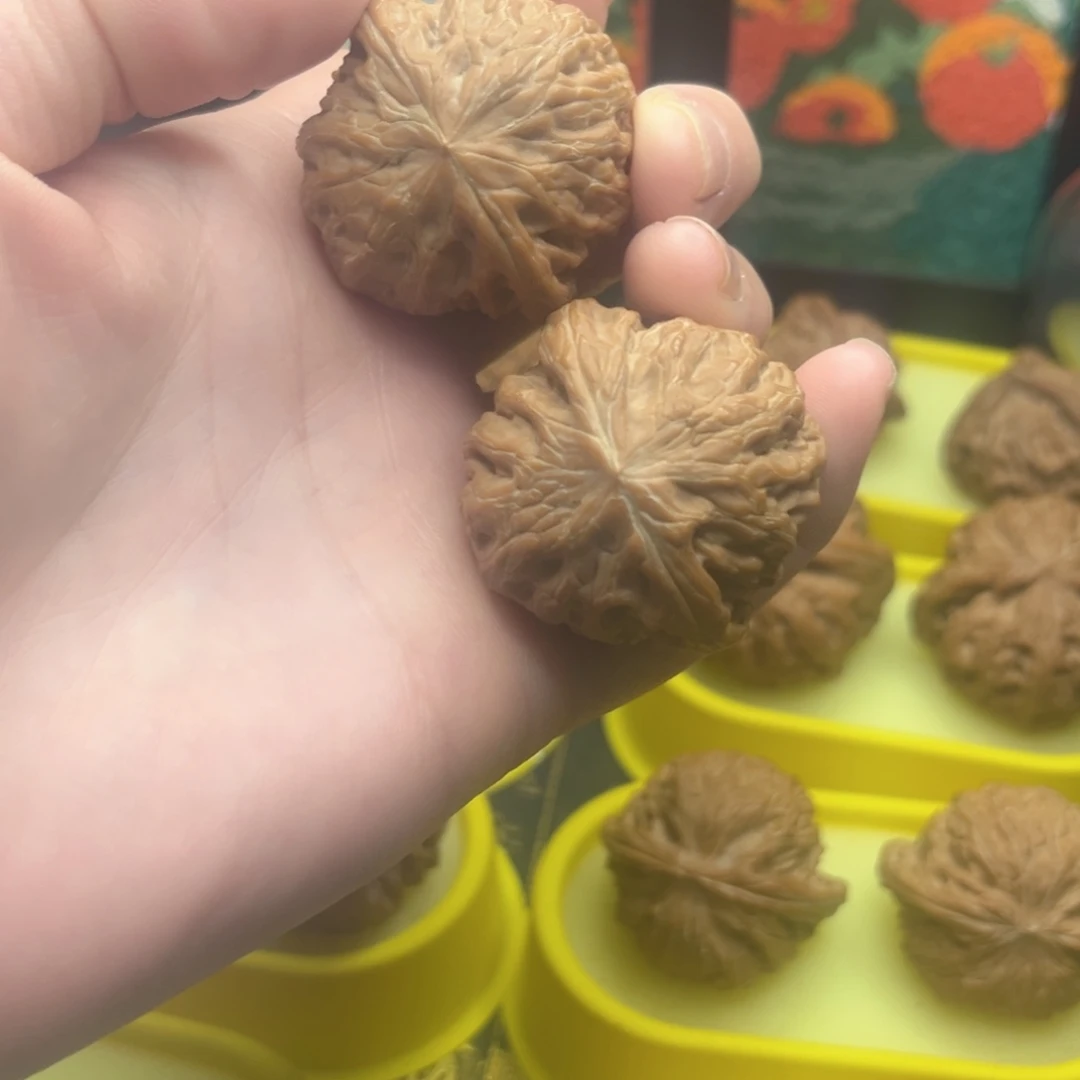 文玩核桃吊坠铁锤