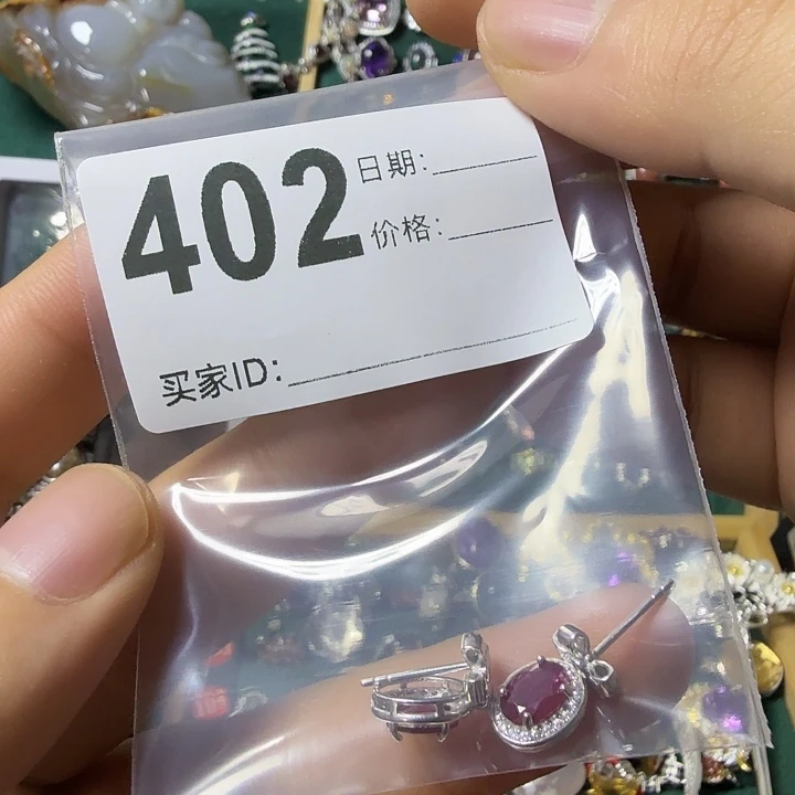 耳饰银S925镶嵌红宝石贝*