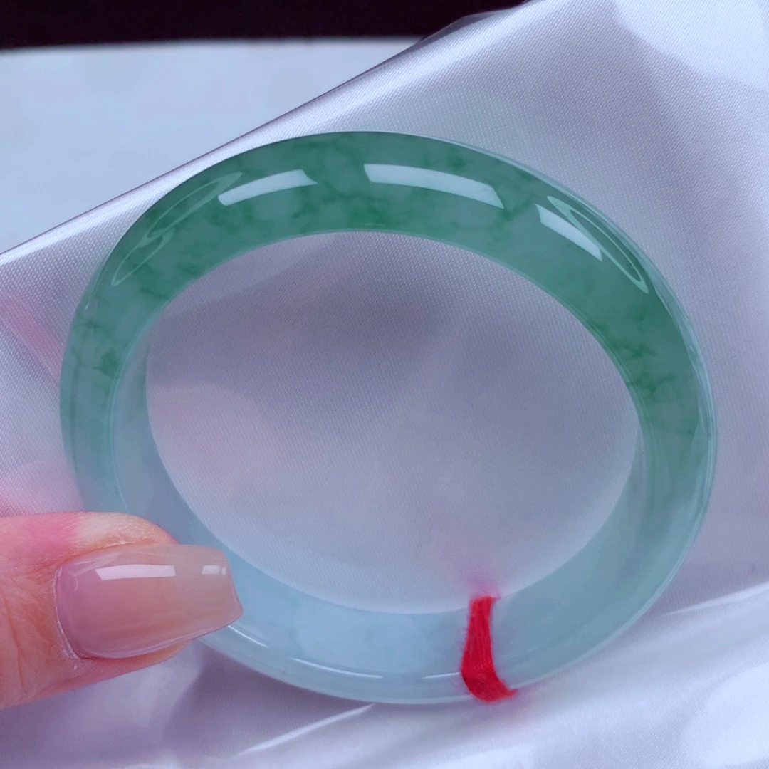 翡翠未镶嵌手镯手镯